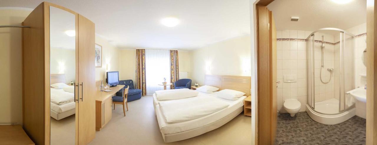 Hotel-Gasthof Krone Greding Buitenkant foto