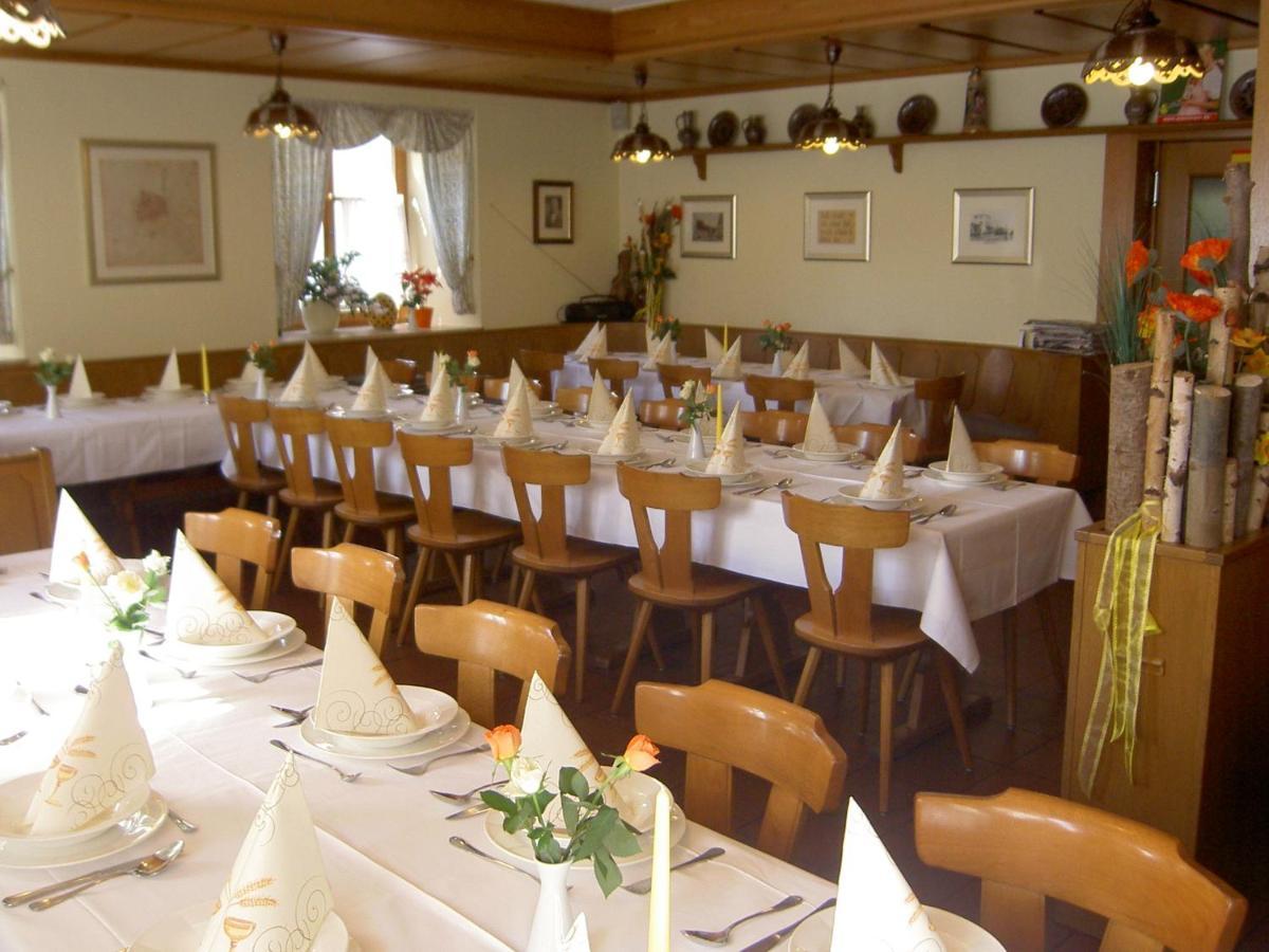 Hotel-Gasthof Krone Greding Buitenkant foto