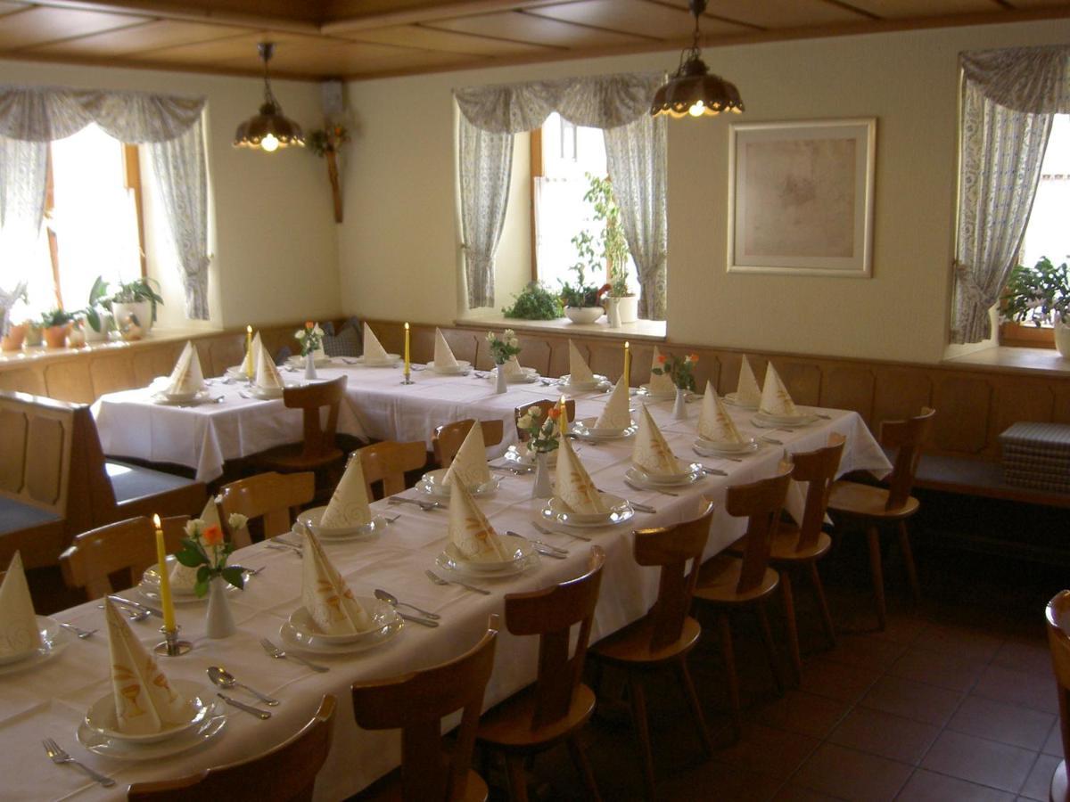 Hotel-Gasthof Krone Greding Buitenkant foto